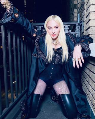 Madonna pic #1253857