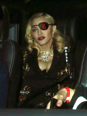 Madonna pic #1125711
