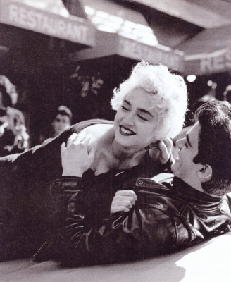 Madonna pic #61390