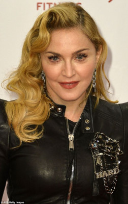 Madonna pic #642495