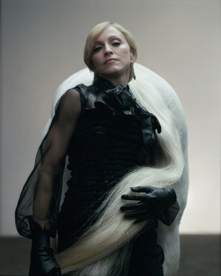 Madonna pic #135495