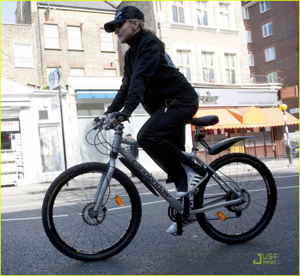 Madonna pic #591750