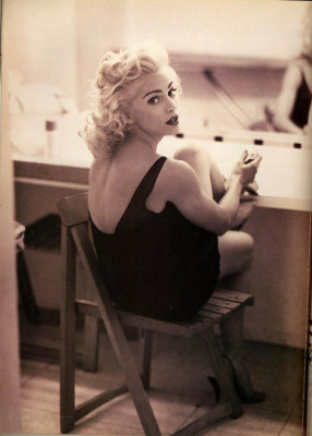 Madonna pic #242354