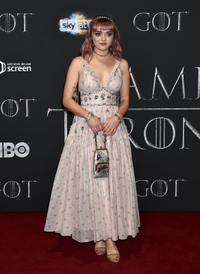 Maisie Williams pic #1195112