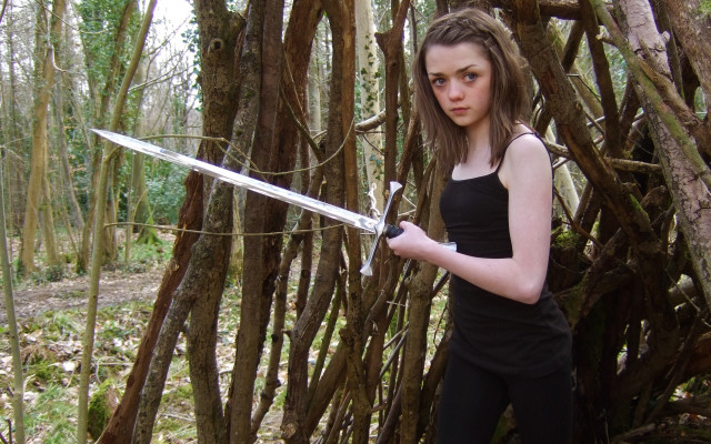 Maisie Williams pic #709544