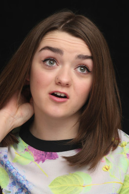 Maisie Williams pic #709761