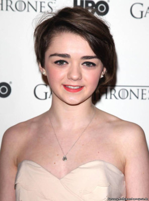 Maisie Williams pic #709486
