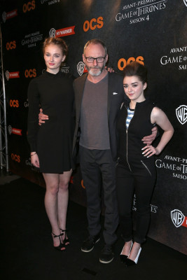 Maisie Williams pic #709675
