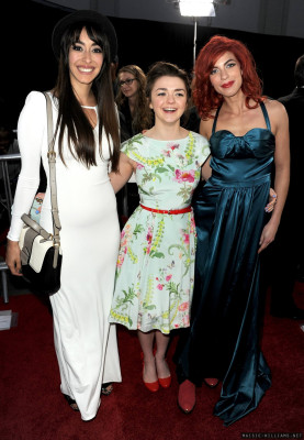 Maisie Williams pic #710761