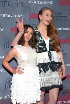 Maisie Williams pic #709777