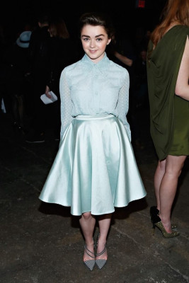 Maisie Williams pic #710138
