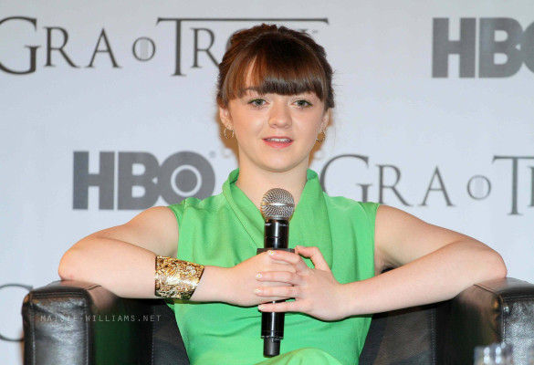 Maisie Williams pic #710296