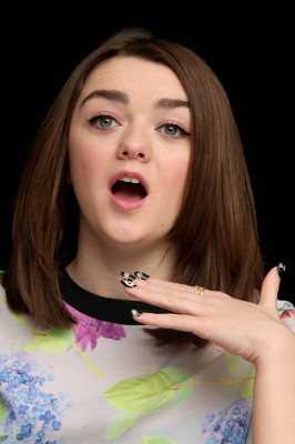 Maisie Williams pic #709736