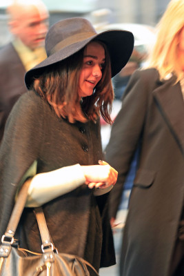 Maisie Williams pic #709844