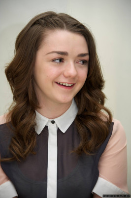 photo 24 in Maisie Williams gallery [id710767] 2014-06-20 00:00:00