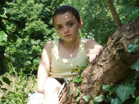 Maisie Williams pic #711270