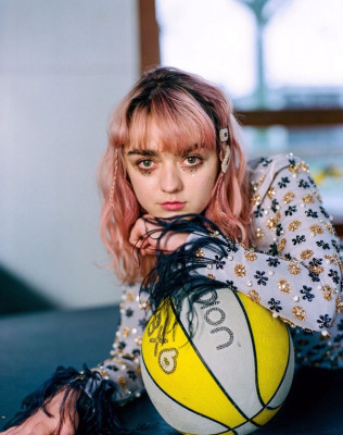 photo 13 in Maisie Williams gallery [id1140475] 2019-05-30 00:00:00