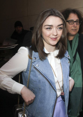 photo 25 in Maisie Williams gallery [id709384] 2014-06-18 00:00:00