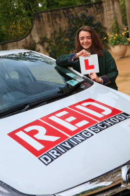 Maisie Williams pic #706958