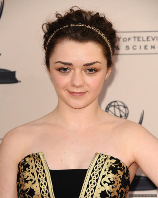 photo 22 in Maisie Williams gallery [id710739] 2014-06-20 00:00:00