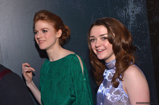 Maisie Williams pic #710345