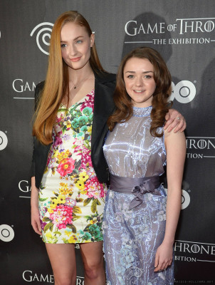 Maisie Williams pic #710348