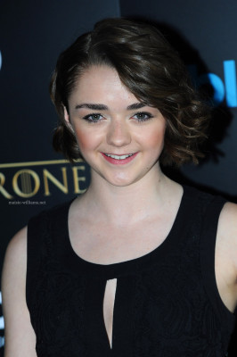 Maisie Williams pic #710163