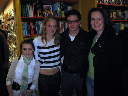photo 17 in Maisie Williams gallery [id711033] 2014-06-22 00:00:00