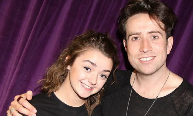photo 9 in Maisie Williams gallery [id709423] 2014-06-18 00:00:00