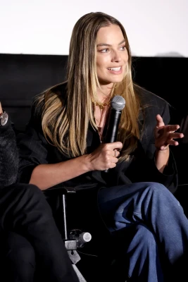 Margot Robbie pic #1316752