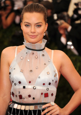 Margot Robbie pic #697181