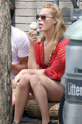 Margot Robbie pic #780290
