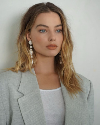 Margot Robbie pic #1186043