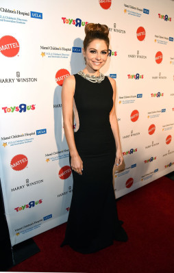 Maria Menounos pic #690001