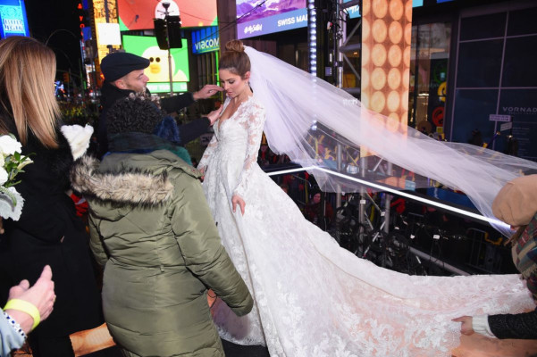 Maria Menounos pic #994697