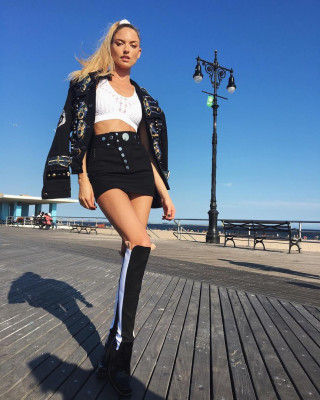 Martha Hunt pic #951434