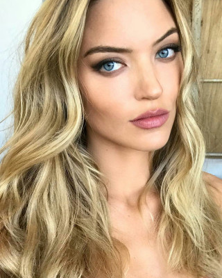 Martha Hunt pic #991642