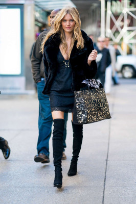 Martha Hunt pic #1079099