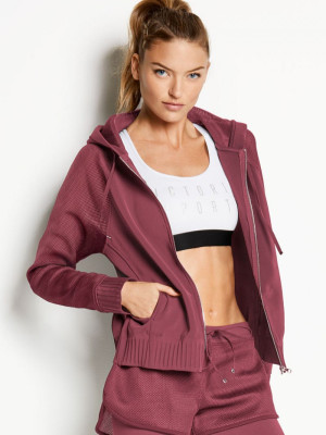 Martha Hunt pic #1012222