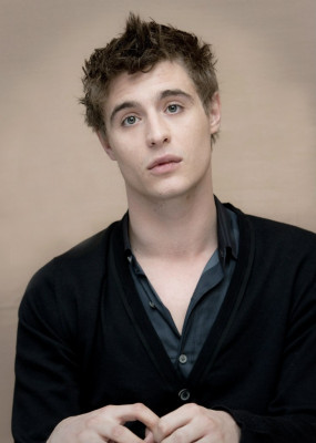 Max Irons pic #673428