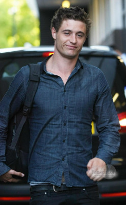 Max Irons pic #675274