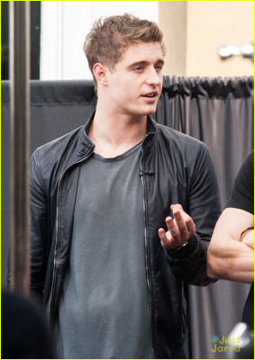 Max Irons pic #673264