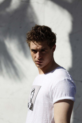 Max Irons pic #673189