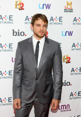 Max Thieriot pic #1237630
