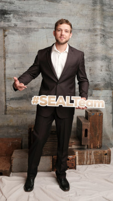 Max Thieriot pic #1248740