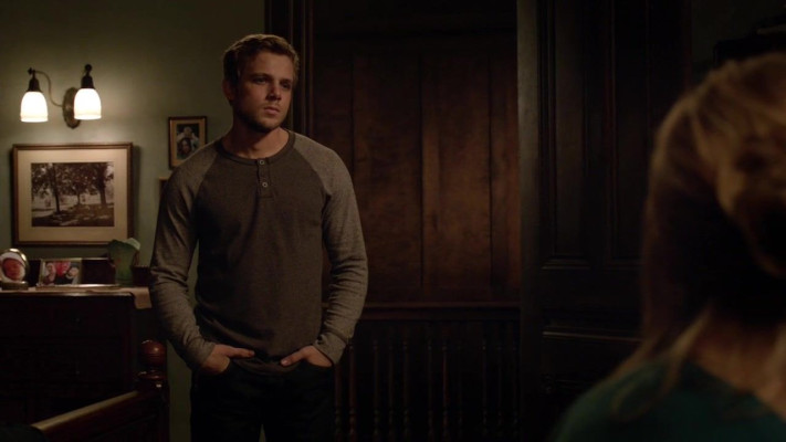 Max Thieriot pic #1238364