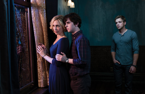 photo 4 in Max Thieriot gallery [id1237131] 2020-10-23 00:00:00