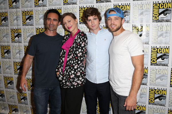 photo 14 in Max Thieriot gallery [id1262200] 2021-07-29 00:00:00