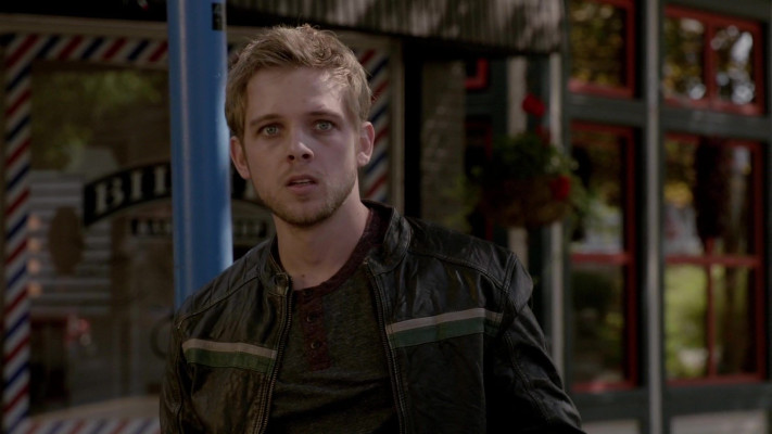 Max Thieriot pic #1245776