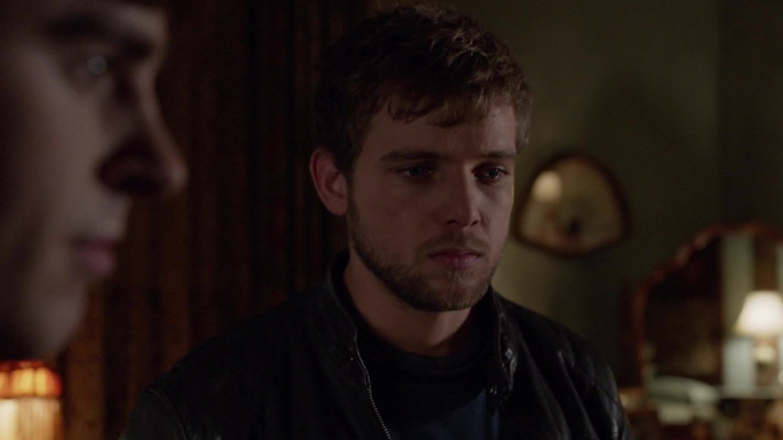 photo 4 in Max Thieriot gallery [id1283316] 2021-11-28 00:00:00